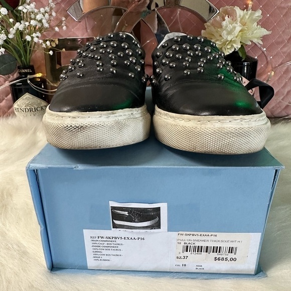 Authentic LANVIN BLACK CALF LEATHER SLIP ON SNEAKER WITH STUDS SIZE 7 - Picture 2 of 10